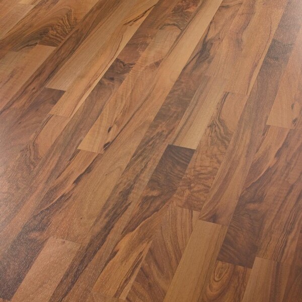Meister laminaat LC55 Notelaar 0211 - 211 laminate lc55 perspektive 600x842 1 1 - Meister LC55 Notelaar 0211