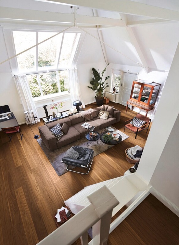 MeisterParquet. longlife PD400 Amerikaans notelaar levendig 09009 - 9009 pd400 ultramattlackiert ambiente r01 600x819 - Meister.Parquet PD400 09009