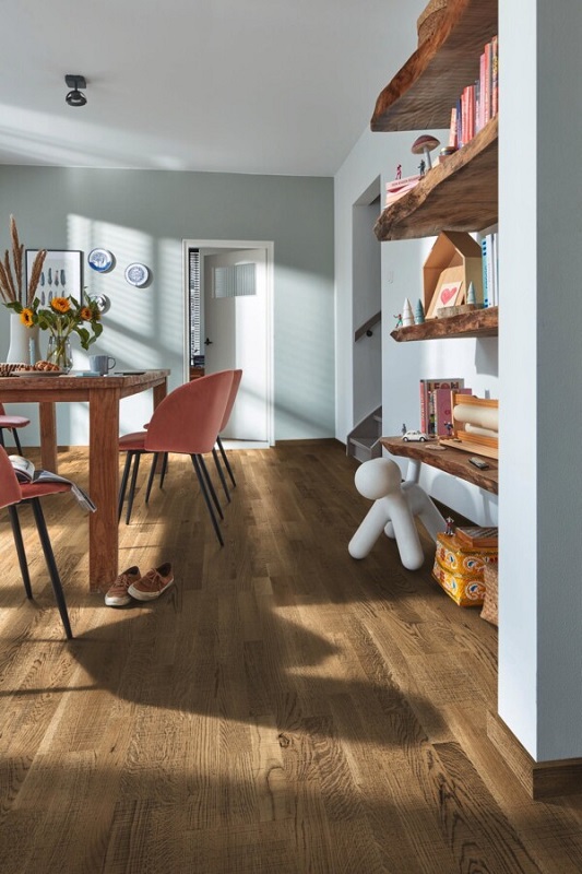 MeisterParquet. longlife PC200 Eik levendig olijfgrijs 09040 - 9040 pc200 ultramattlackiert ambiente r01 600x900 - Meister.Parquet PC200 09040