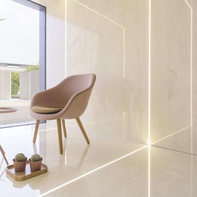 Ariostea Ultra Marmi Travertino Novano Lucidato Shiny diverse afmetingen - Marble effect beige floors travertino navona 02 - Ariostea Novano Shiny 37,5x75cm