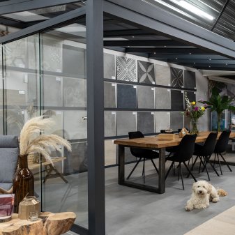 Glasschuifwanden - Showroom glasschuifwand - Glasschuifwanden